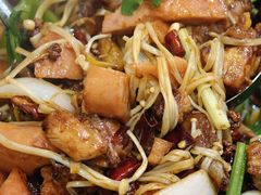 小香菇香辣鸡煲-清真重庆巴爷香辣鸡煲(南小巷店)