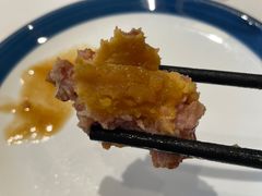鸭蛋黄狮子头-梅飞酒家(名辉豪庭店)