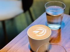 -Line 咖啡(石厦花园店)