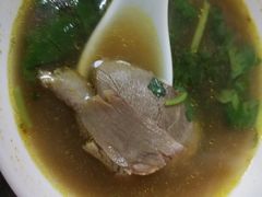 -黄阿姨锅贴大王(万航渡路店)