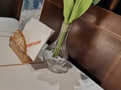 -阿瓦山寨·湘菜现炒·剁椒鱼头王(咸阳总店)