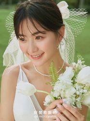-纪梵希旅拍婚纱摄影(大连总店)