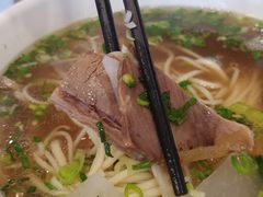 經典牛肉麵-夏雪花·手工拉面(南油店)