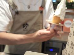 -野人先生Gelato(上海长宁龙之梦店)