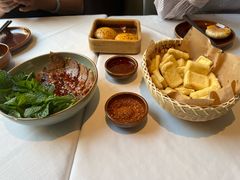 -沿途四季·云南菜·诗酒茶(蓝色港湾店)