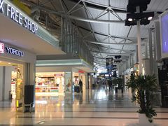 -关西国际机场直营免税店