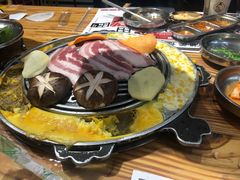 -青瓦炭韩潮烤肉(花园道店)
