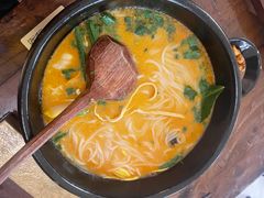 -银米·云南传统过桥米线(双廊黑金冠店)