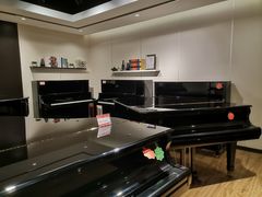 -柏斯音乐艺术中心·钢琴·吉他(上音店)