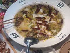 -渔语鱼酸菜鱼新川菜(来福士店)