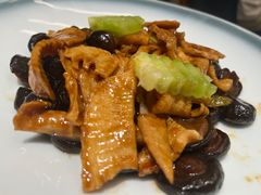 -梅飞酒家(名辉豪庭店)