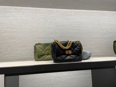 -CHARLES & KEITH(青岛万象城店)