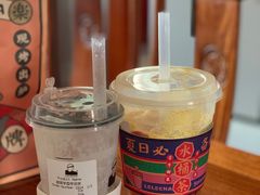 爆乐水桶茶-LELECHA乐乐茶(美罗城店)
