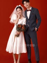 -雪中彩影婚纱摄影·微光艺术中心