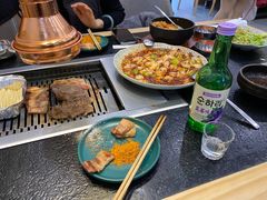 -臻牛烤肉