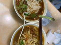 -卓雅桂林米粉