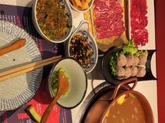 -牛村来人潮汕牛肉火锅(西单店)