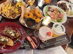 -mordew加州日记西餐&小酒馆(新天地店)