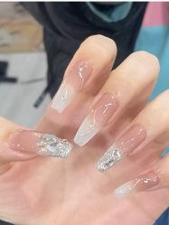 -悦指间美甲美睫