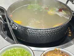 -四点金粥底火锅(沂州里店)