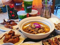 -腩得欢喜·牛腩煲火锅(万庭大厦店)