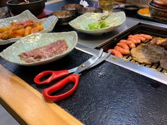 -臻牛烤肉