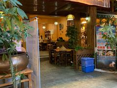 门面-抚仙湖生态石锅鱼野生菌(告庄店)