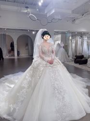 -艾米丽婚纱礼服