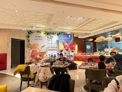-咖啡苑自助餐厅·中国大饭店