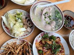 -老方桌烂蹄花川菜馆(九龙坡店)