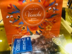 -VENCHI 闻绮(上海佛罗伦萨小镇店)