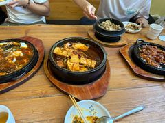 -百年石锅饭·朝鲜族传统民餐