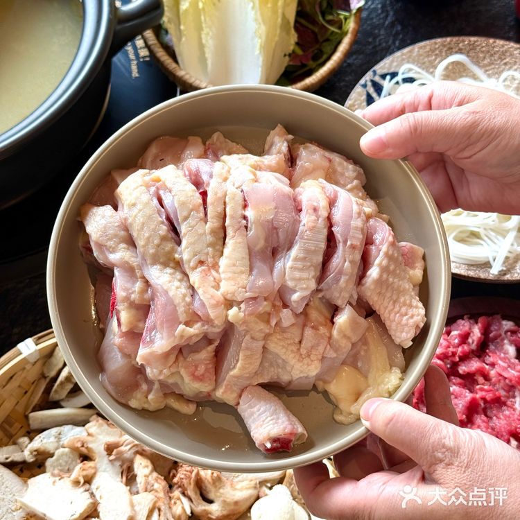 厚街新晋云南野山菌火锅！！鲜哭了啊[流泪]！！