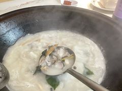 -陈大锅·岳阳鱼馆·地道岳阳菜(美食街店)