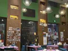 -香巴拉云南餐厅(华莱坞店)