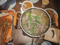 -全牛匠·乐山跷脚牛肉(西单华威约饭街店)
