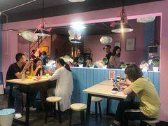 大堂-友达面馆·酸菜鱼面(钱塘区店)