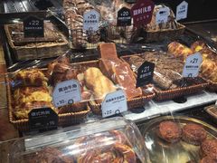 -红跑车蛋糕世界(清江路店)