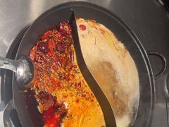 -朱光玉火锅馆(小寨原力场店)