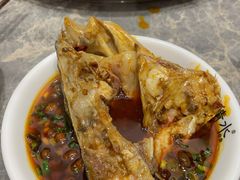 -忘情水鱼头·鲜鱼火锅(滨江中路店)