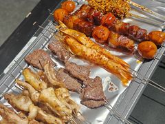 -曼听小寨海鲜烧烤·大连辣炒大王(盖州街店)