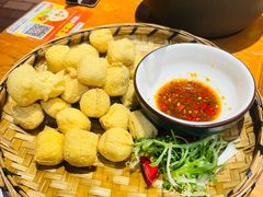 -老滇山寨•云南特色菜•地方菜•民族风情歌舞表演(金碧店)