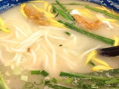 -新世界·过桥米线宴