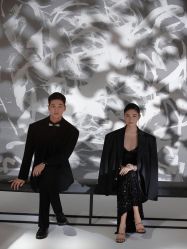 -至臻微拉婚纱摄影