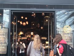 -九又四分之三站台哈利波特商店