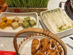 -左庭右院鲜牛肉火锅(环球港店)