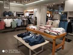 -H&M(华润万象城店)