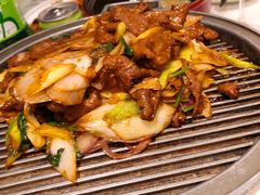 经典葱爆小羔羊肉-悦融·京鲁菜·露台花园(安定门店)