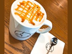 -新华里咖啡书吧(新华书店小寨店)