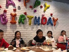 -布鲁豪斯亲子欢乐家庭餐厅